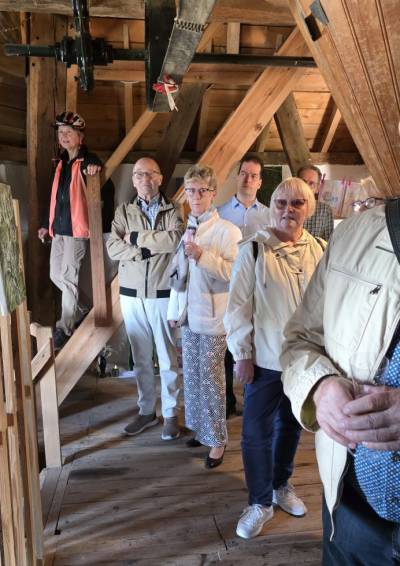 Besucher der Ausstellung