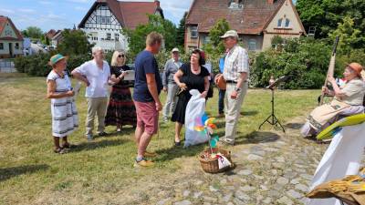 Die Jerichower Mühlenfreunde boten den Besuchern ein umfangreiches Programm. Es gab viel Applaus vom Publikum.