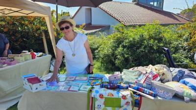 Heike Stamer mit selbstgenähten Kissen, Schürzen, Glückwunschkarten u.v.m.