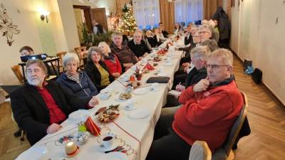 Mitglieder und Gäste unseres adventlichen Zusammenseins
