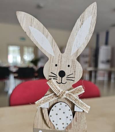 Die Mitarbeiter des Bürgerhauses haben den Saal liebevoll österlich dekoriert. Vielen Dank!