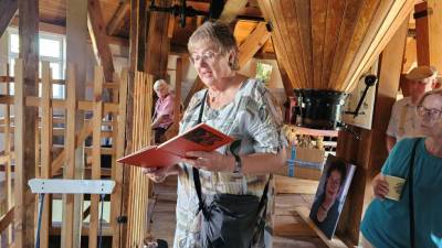 Theresia Gebauer trug Gedichte von Luise Winkelmann vor.