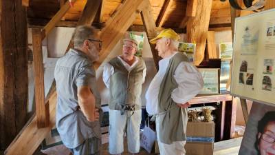 v.l. Joachim Müller und Ulrich Rode boten Mühlenführungen an